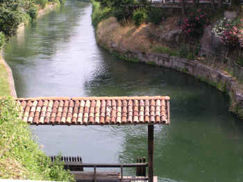 il vecchio lavatoio sul naviglio della Martesana a Groppello